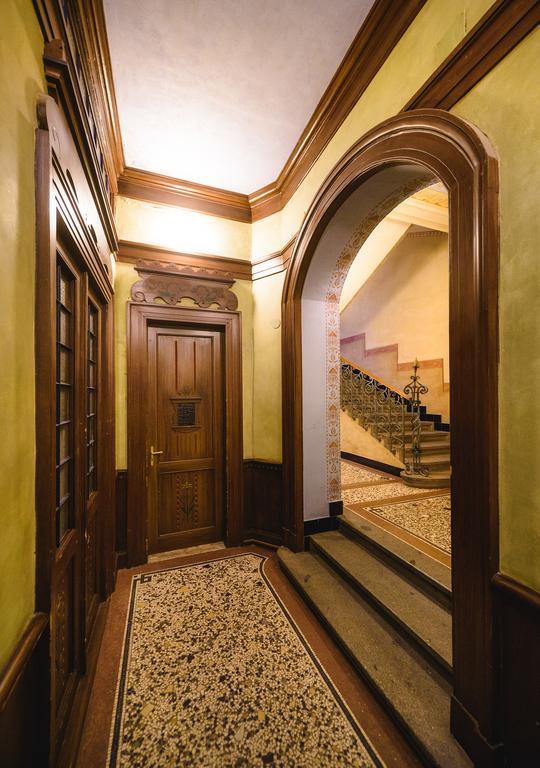 Triplex Kings In Old Town * Prague