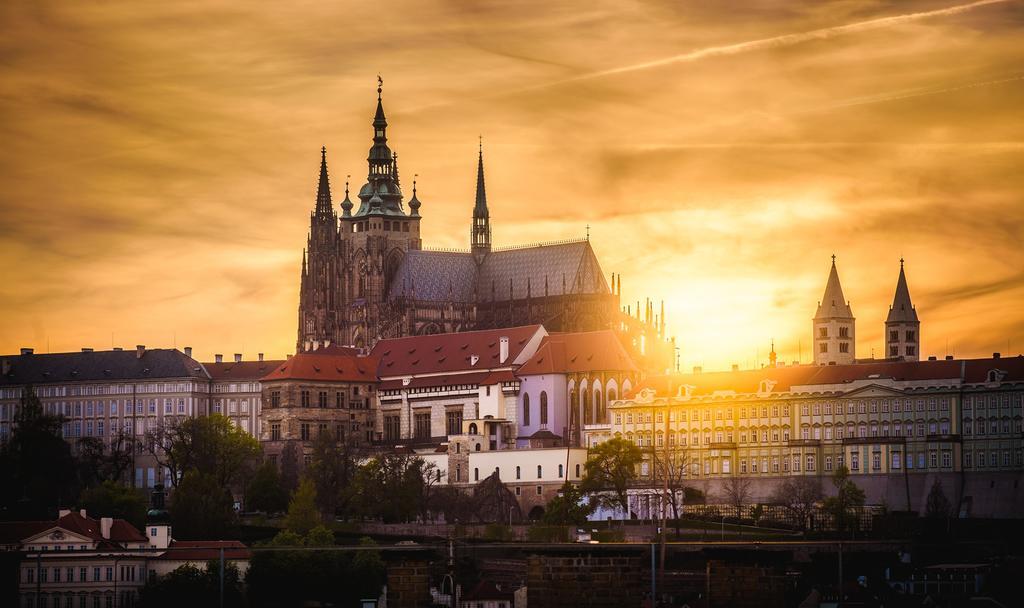 Triplex Kings In Old Town Apartment Prague